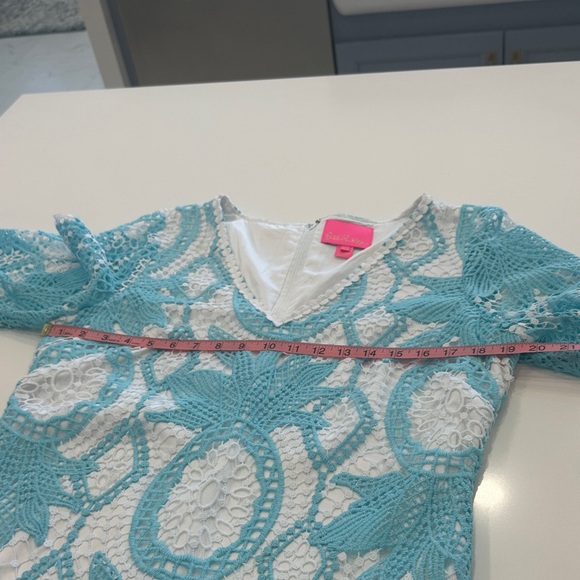 Lilly Pulitzer Lottie Aqua Lace Pineapple Romper Size 12 - Picture 4 of 5